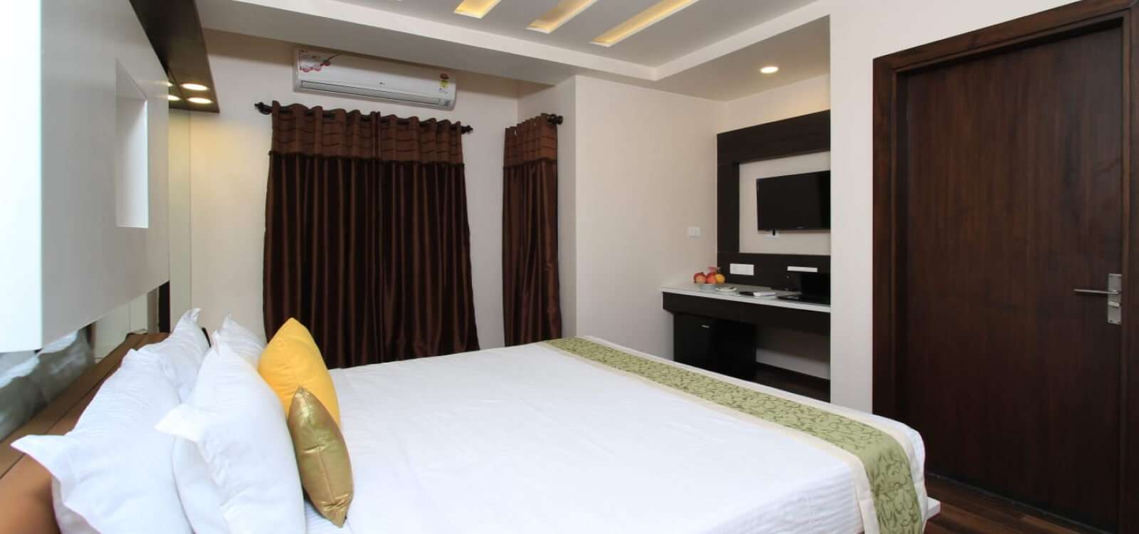 Split Room 3